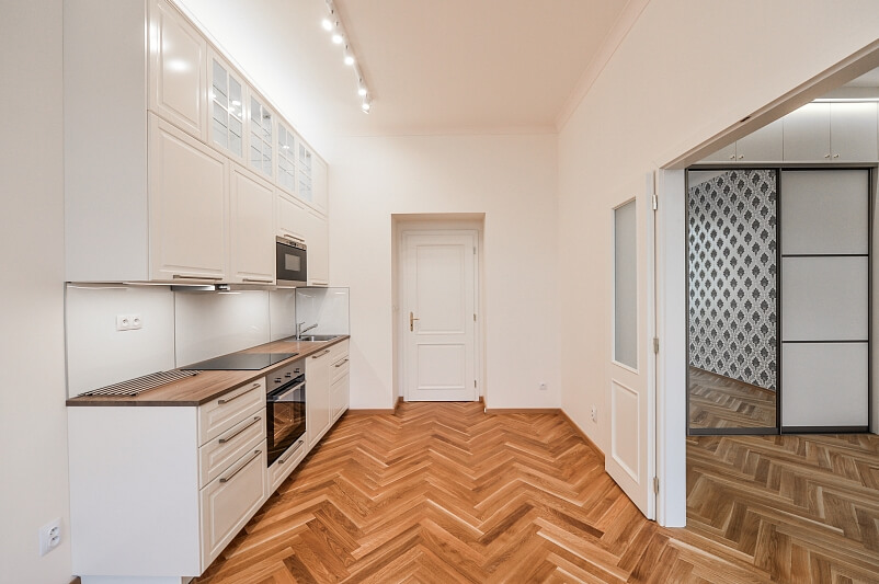 Lyčkovo náměstí, Karlín - Prague 8 | Rent, Apartment One-bedroom (2+kk), 44 m²