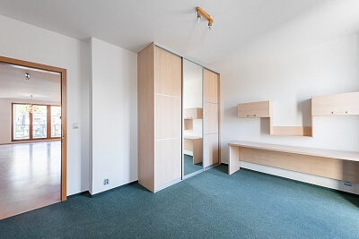 U Hranic, Strašnice - Prague 10 | Sale, Apartment Two-bedroom (3+kk), 134 m²