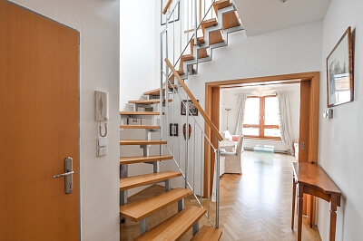 Gutova, Strašnice - Praha 10 | Prodej, Byt 5+kk, 162 m²