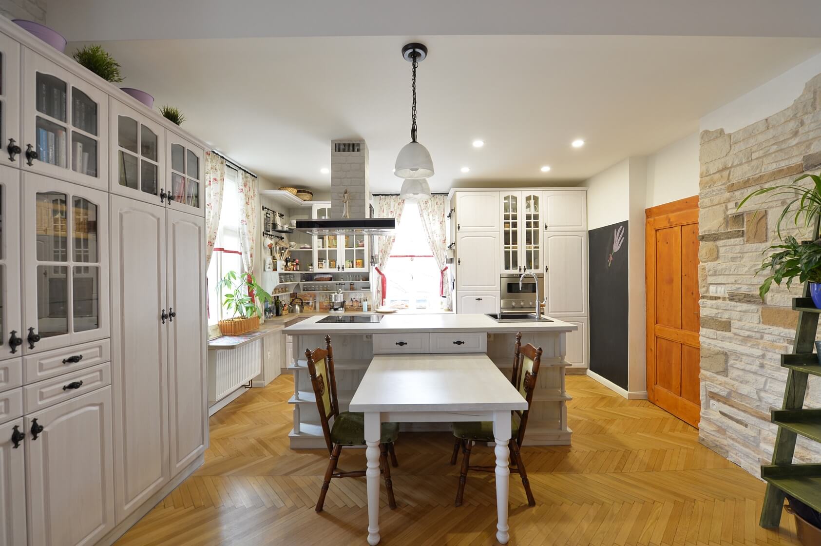 V Holešovičkách, Libeň - Prague 8 | Rent, Apartment Two-bedroom (3+kk), 72 m²