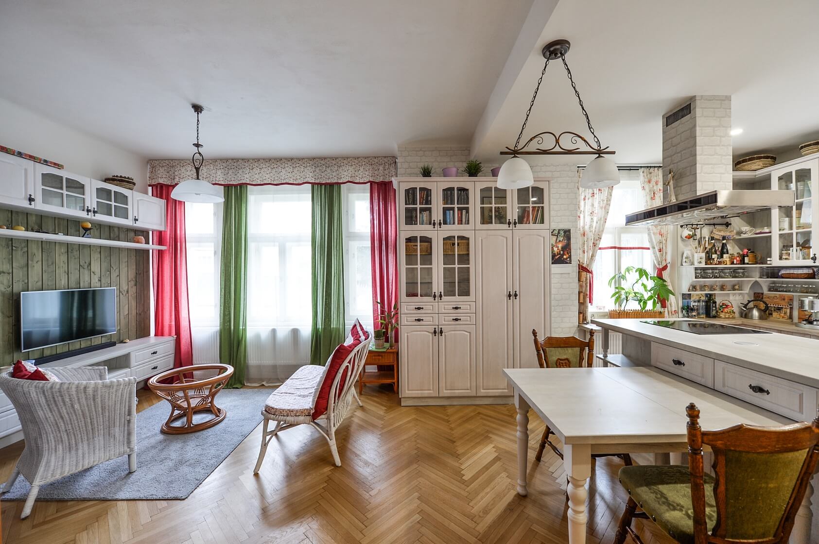 V Holešovičkách, Libeň - Prague 8 | Rent, Apartment Two-bedroom (3+kk), 72 m²