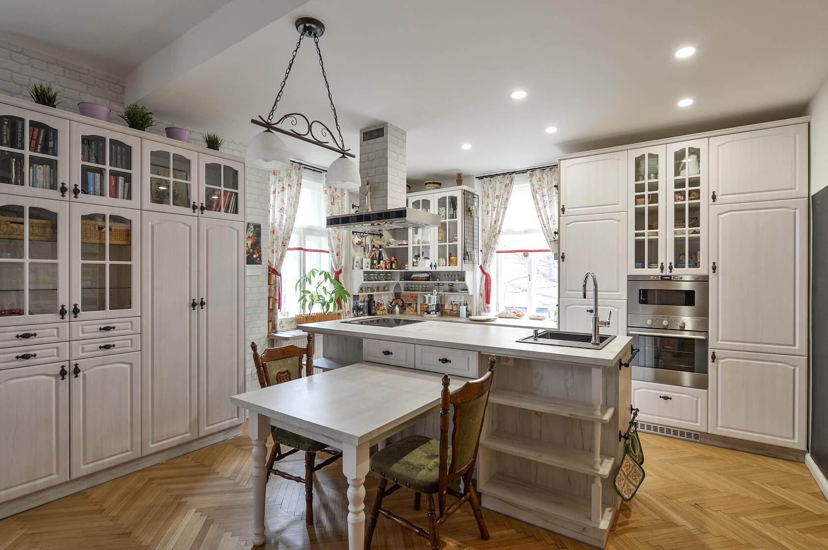 V Holešovičkách, Libeň - Prague 8 | Rent, Apartment Two-bedroom (3+kk), 72 m²