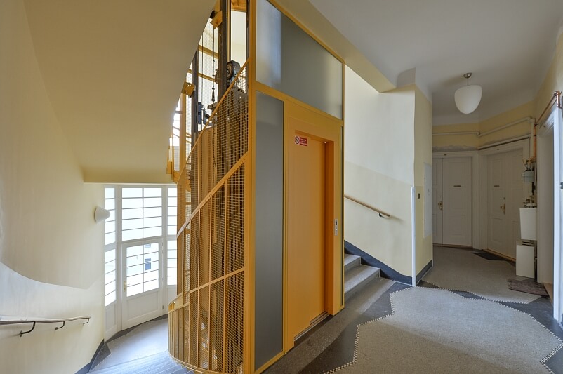 Kaprova, Staré Město - Prague 1 | Rent, Apartment One-bedroom (2+1), 65 m²