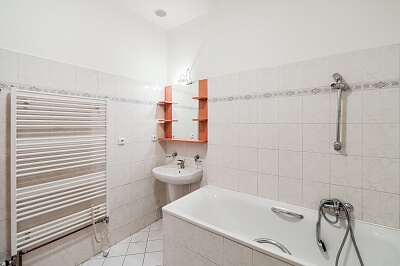 Kaprova, Staré Město - Praha 1 | Pronájem, Byt 2+1, 65 m²