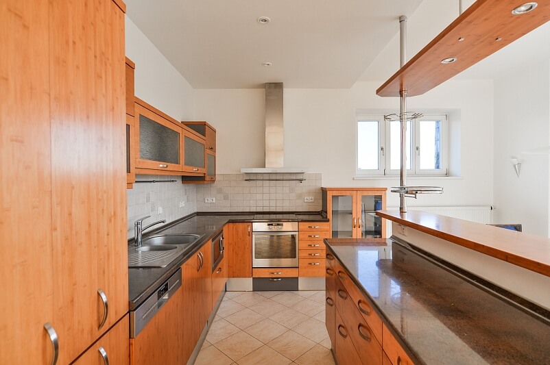 Neherovská, Dejvice - Prague 6 | Rent, Apartment Three-bedroom (4+kk), 109 m²
