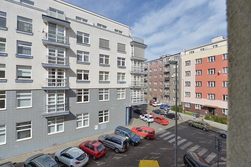 Ukrajinská, Vršovice - Prague 10 | Rent, Apartment Studio (1+1), 47 m²