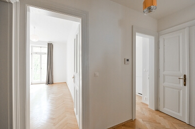 Korunovační, Bubeneč - Prague 7 | Rent, Apartment One-bedroom (2+1), 75 m²
