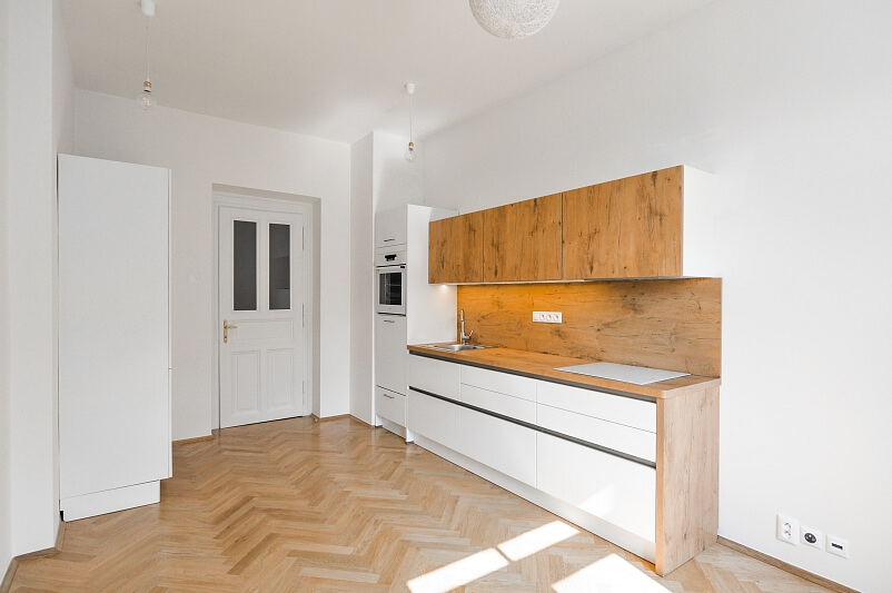 Korunovační, Bubeneč - Praha 7 | Pronájem, Byt 2+1, 75 m²