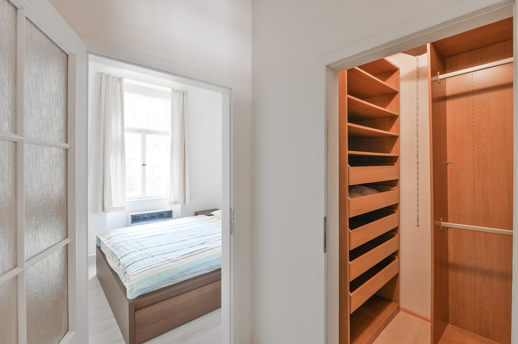 Mrázovka, Smíchov - Prague 5 | Rent, Apartment Two-bedroom (3+kk), 63 m²