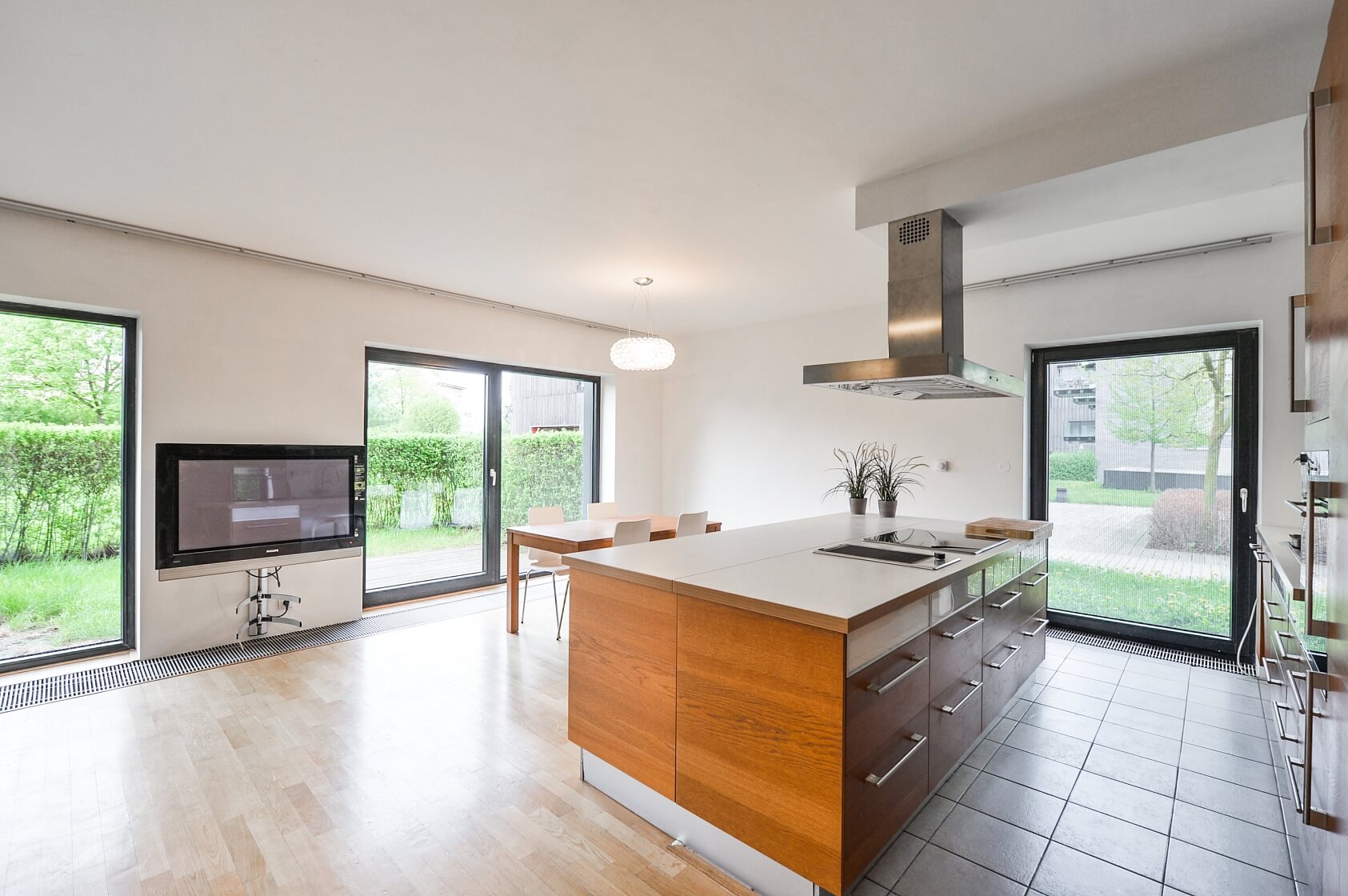 Nobelova, Vokovice - Praha 6 | Pronájem, Byt 3+kk, 130 m²