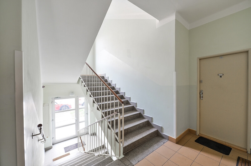 Sevřená, Nusle - Prague 4 | Rent, Apartment Studio (1+1), 56 m²
