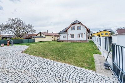 Libeň u Libeře, Jesenice - Praha-západ | Sale, House Three-bedroom (4+kk), 259 m²