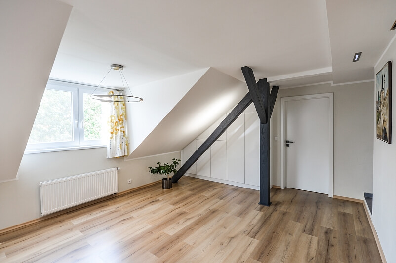 V Domově, Žižkov - Prague 3 | Sale, Apartment Two-bedroom (3+kk), 110 m²