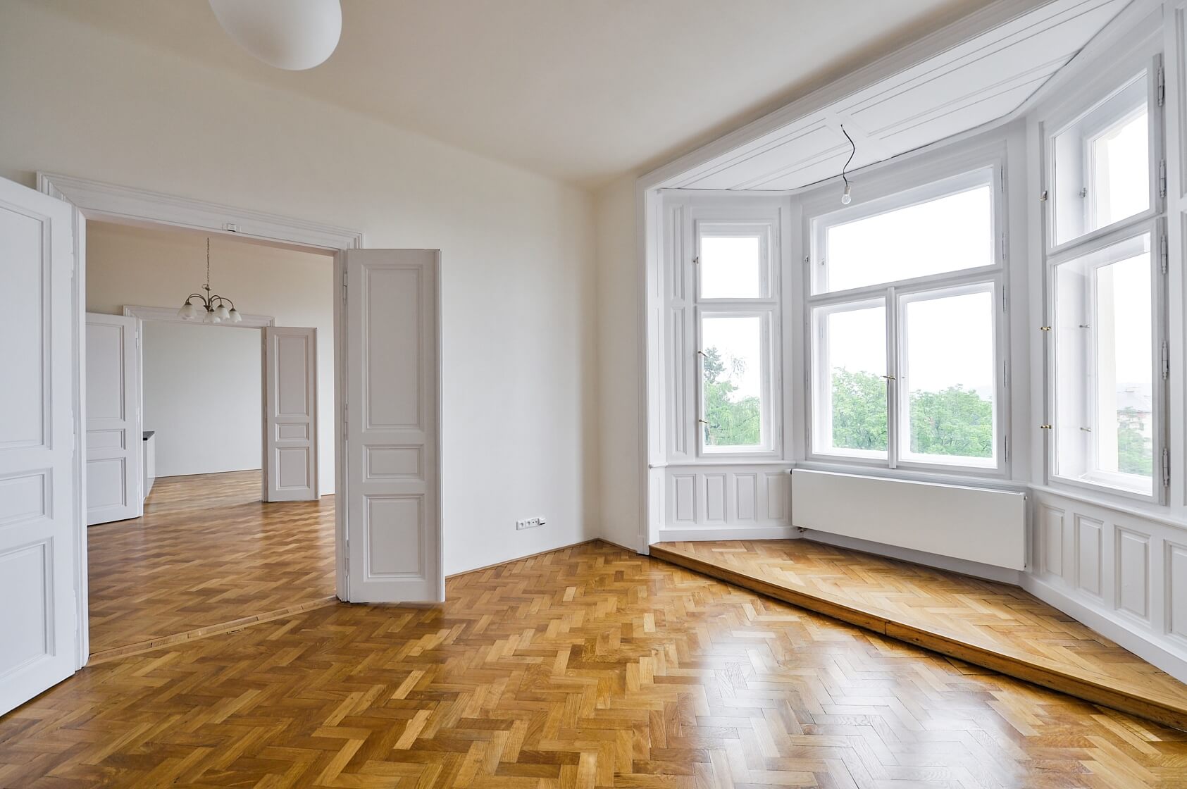 U Havlíčkových sadů, Vinohrady - Prague 2 | Rent, Apartment Three-bedroom (4+1), 142 m²