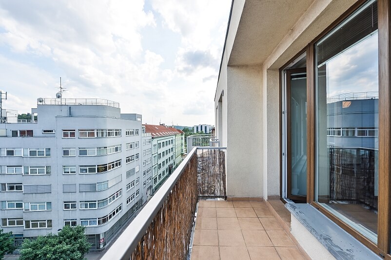 Drahobejlova, Libeň - Prague 9 | Rent, Apartment One-bedroom (2+kk), 65 m²