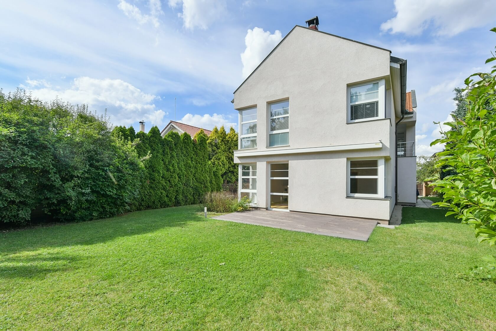 Třešňová, Průhonice - Praha-západ | Rent, House Four-bedroom (5+1), 250 m²