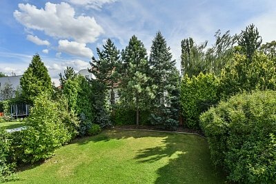 Třešňová, Průhonice - Praha-západ | Pronájem, Rodinný dům 5+1, 250 m²