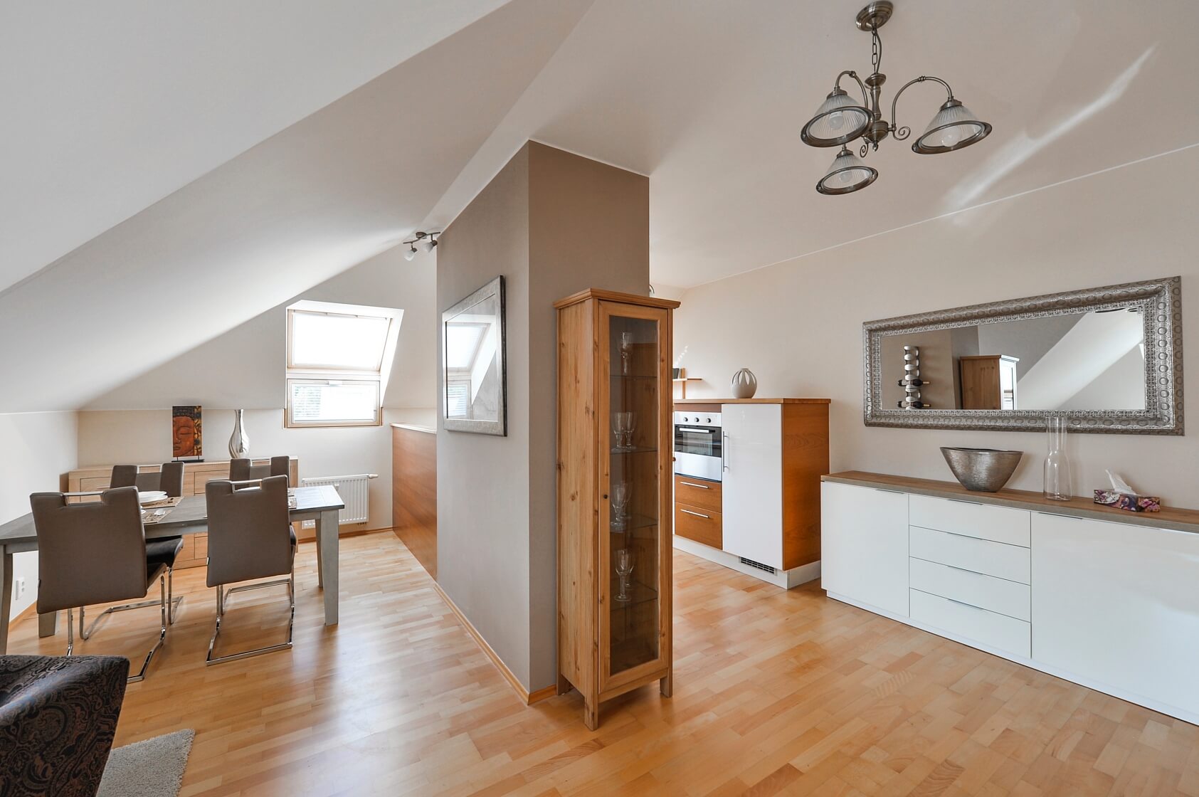 Na Neklance, Smíchov - Prague 5 | Rent, Apartment Two-bedroom (3+kk), 103 m²