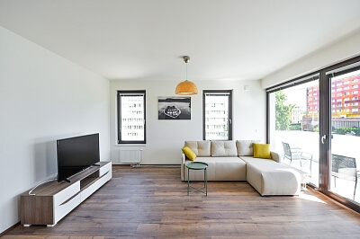 Nekvasilova, Karlín - Praha 8 | Pronájem, Byt 2+kk, 66 m²