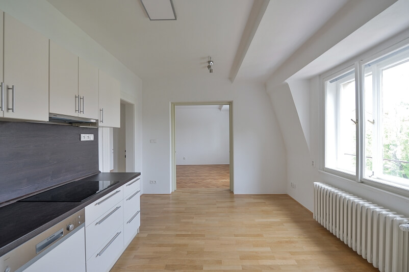 Na baště sv. Jiří, Hradčany - Praha 6 | Pronájem, Byt 3+1, 100 m²