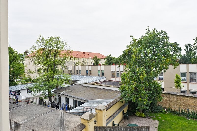 Salmovská, Nové Město - Prague 2 | Rent, Apartment Two-bedroom (3+1), 98 m²
