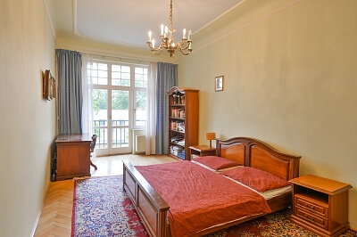 Salmovská, Nové Město - Prague 2 | Rent, Apartment Two-bedroom (3+1), 98 m²