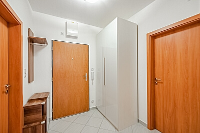 Svitákova, Stodůlky - Prague 5 | Rent, Apartment One-bedroom (2+kk), 59 m²