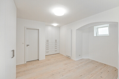 Buštěhradská, Střešovice - Prague 6 | Rent, Apartment Two-bedroom (3+kk), 116 m²