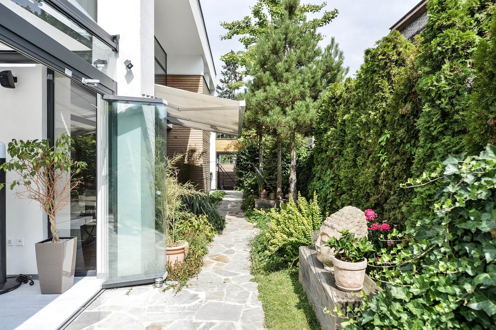 Mokropeská, Černošice - Praha-západ | Rent, House Three-bedroom (4+kk), 220 m²