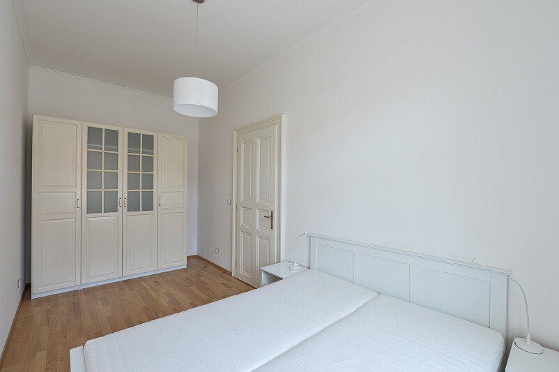 Pod Slovany, Nové Město - Praha 2 | Pronájem, Byt 2+kk, 59 m²