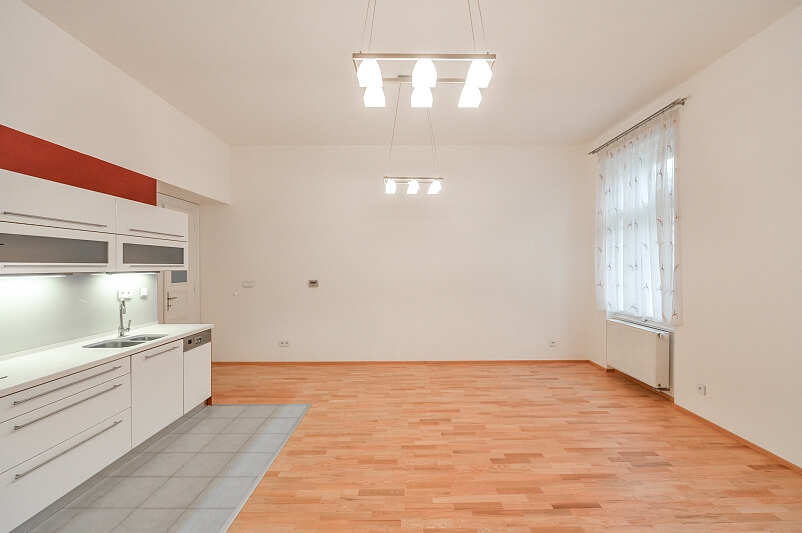 Pod Slovany, Nové Město - Prague 2 | Rent, Apartment Two-bedroom (3+kk), 86 m²