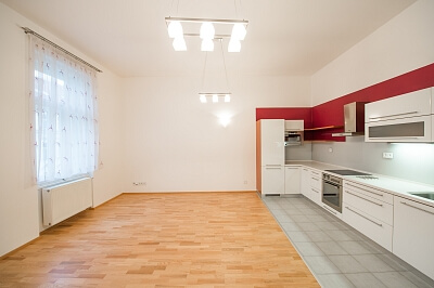 Pod Slovany, Nové Město - Praha 2 | Pronájem, Byt 3+kk, 86 m²