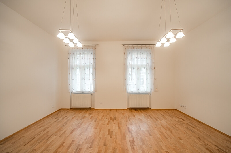 Pod Slovany, Nové Město - Praha 2 | Pronájem, Byt 3+kk, 86 m²