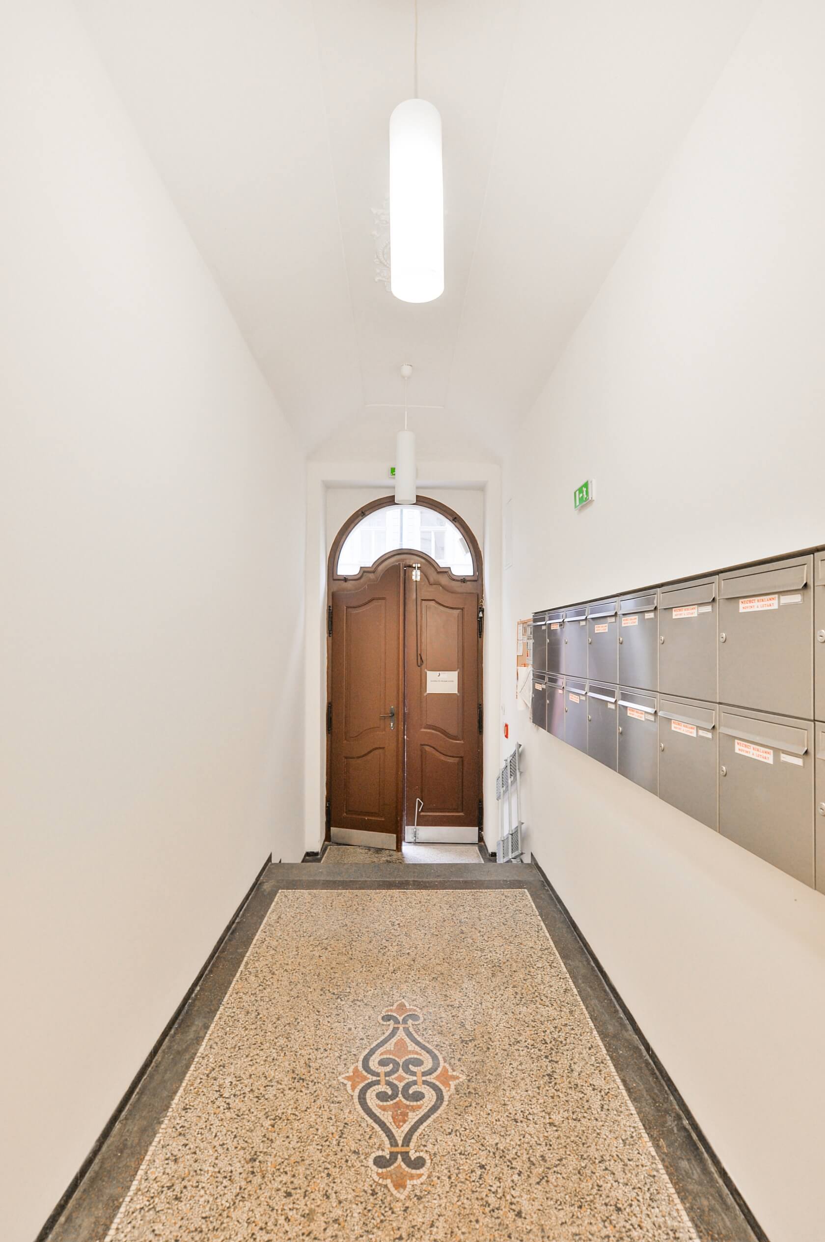 Pod Slovany, Nové Město - Praha 2 | Pronájem, Byt 3+kk, 86 m²