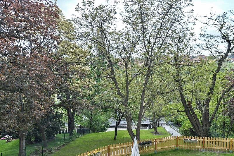 Plzeňská, Smíchov - Prague 5 | Rent, Apartment Three-bedroom (4+kk), 118 m²