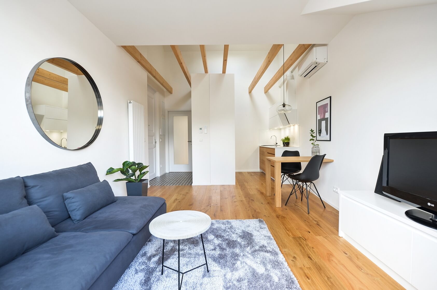 Dalimilova, Žižkov - Prague 3 | Rent, Apartment One-bedroom (2+kk), 52 m²