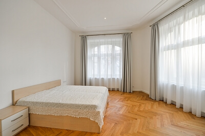 U Rajské zahrady, Žižkov - Praha 3 | Pronájem, Byt 2+kk, 62 m²