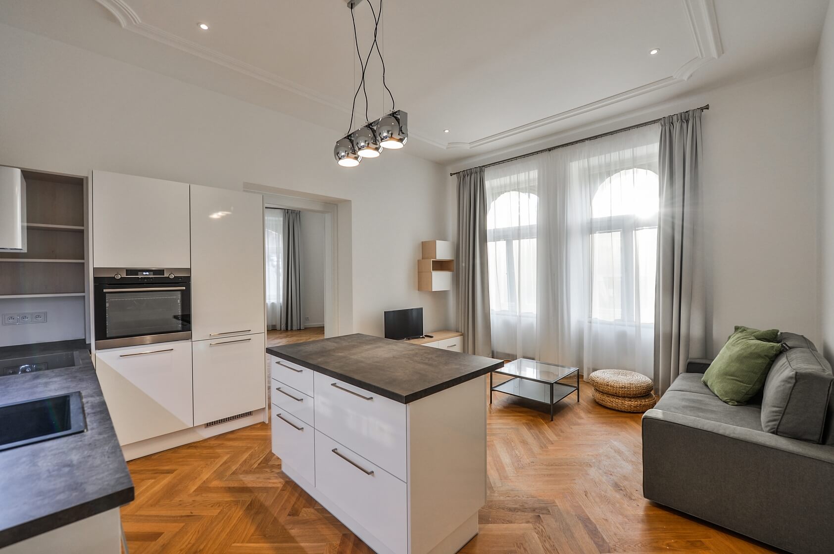 U Rajské zahrady, Žižkov - Prague 3 | Rent, Apartment One-bedroom (2+kk), 62 m²