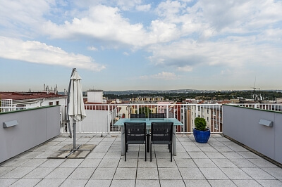 Lucemburská, Žižkov - Prague 3 | Rent, Apartment One-bedroom (2+kk), 156 m²