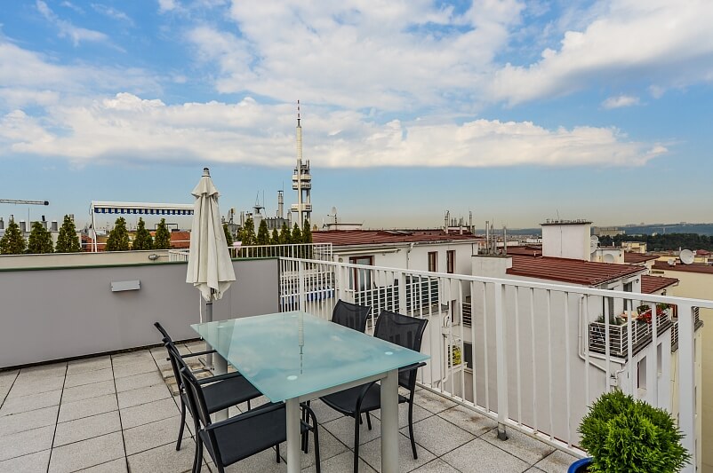 Lucemburská, Žižkov - Prague 3 | Rent, Apartment One-bedroom (2+kk), 156 m²