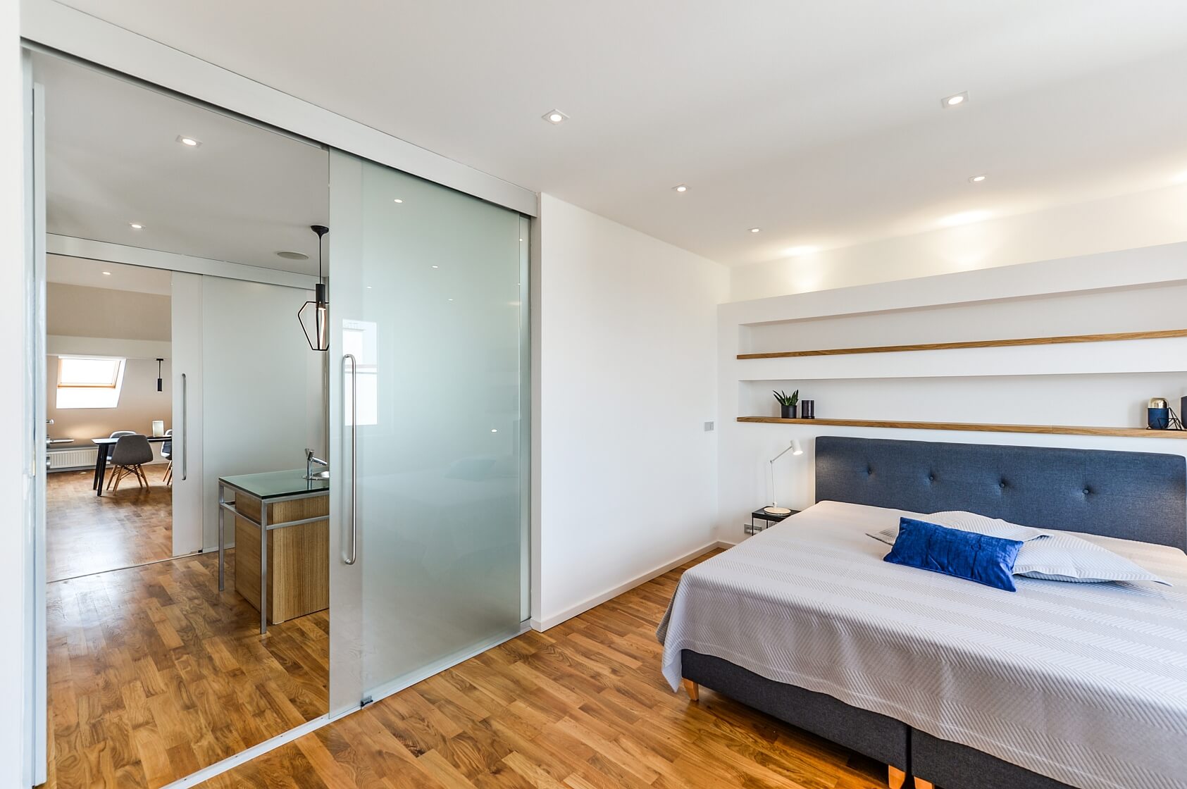 Lucemburská, Žižkov - Prague 3 | Rent, Apartment One-bedroom (2+kk), 156 m²