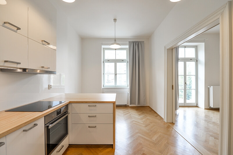 Korunovační, Bubeneč - Praha 7 | Pronájem, Byt 2+kk, 46 m²