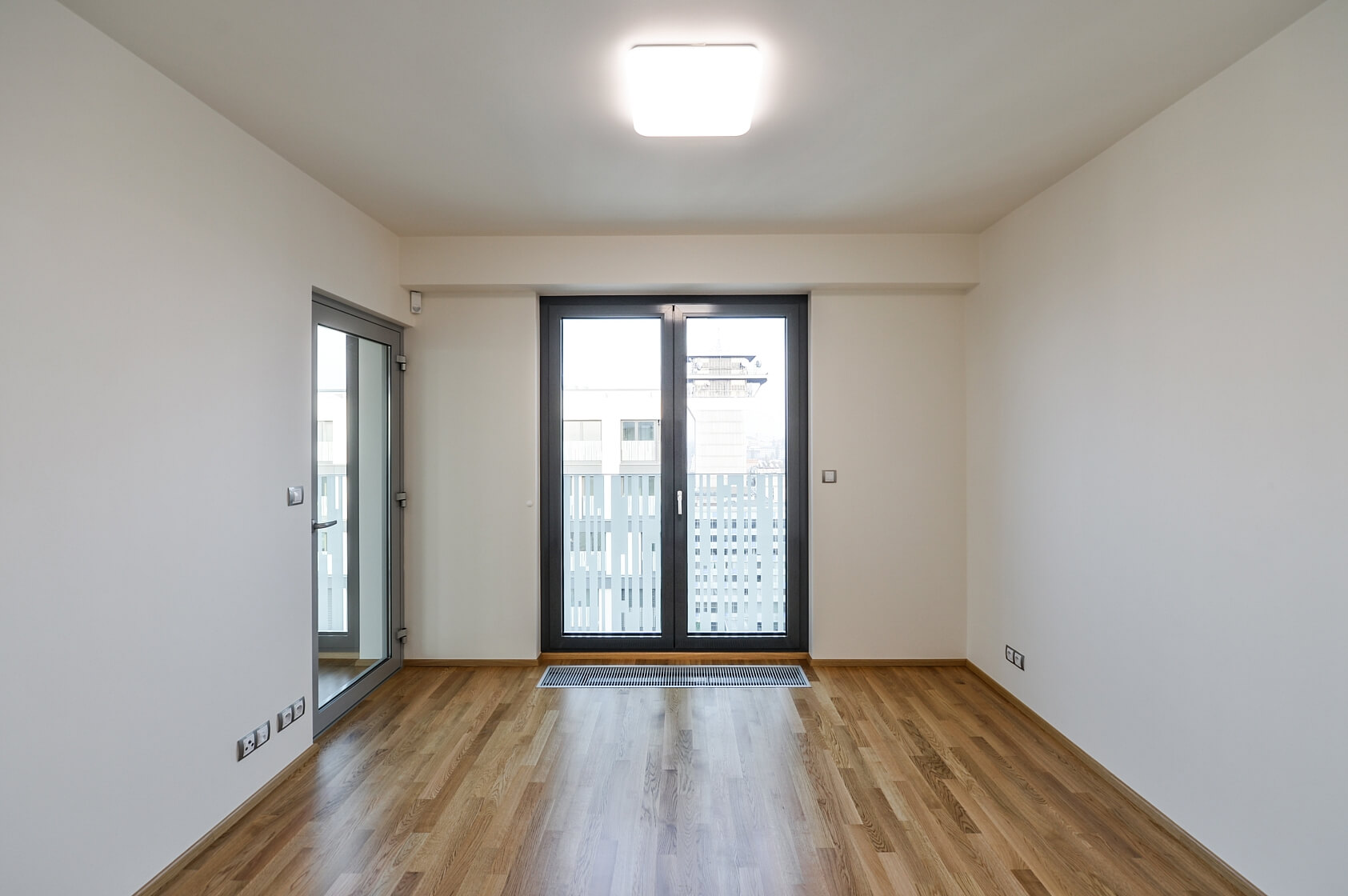 Olšanská, Žižkov - Prague 3 | Rent, Apartment One-bedroom (2+kk), 75 m²