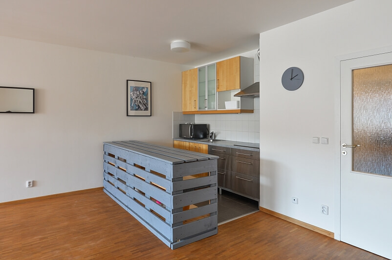 Tomkova, Smíchov - Prague 5 | Rent, Apartment Studio (1+kk), 63 m²