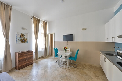 Legerova, Nové Město - Prague 2 | Rent, Apartment One-bedroom (2+kk), 38 m²