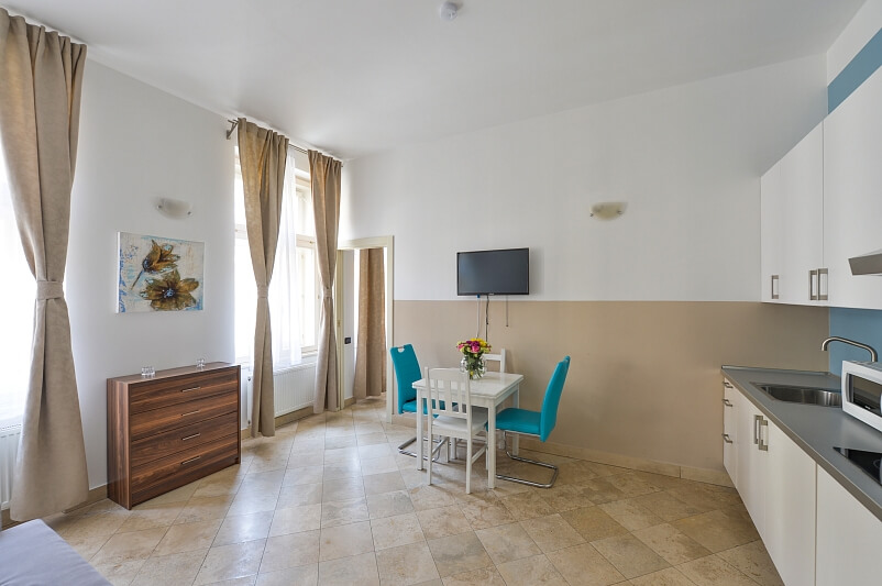 Legerova, Nové Město - Praha 2 | Pronájem, Byt 2+kk, 38 m²