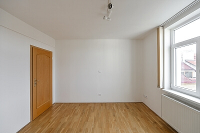 Moskevská, Vršovice - Prague 10 | Rent, Apartment One-bedroom (2+kk), 47 m²