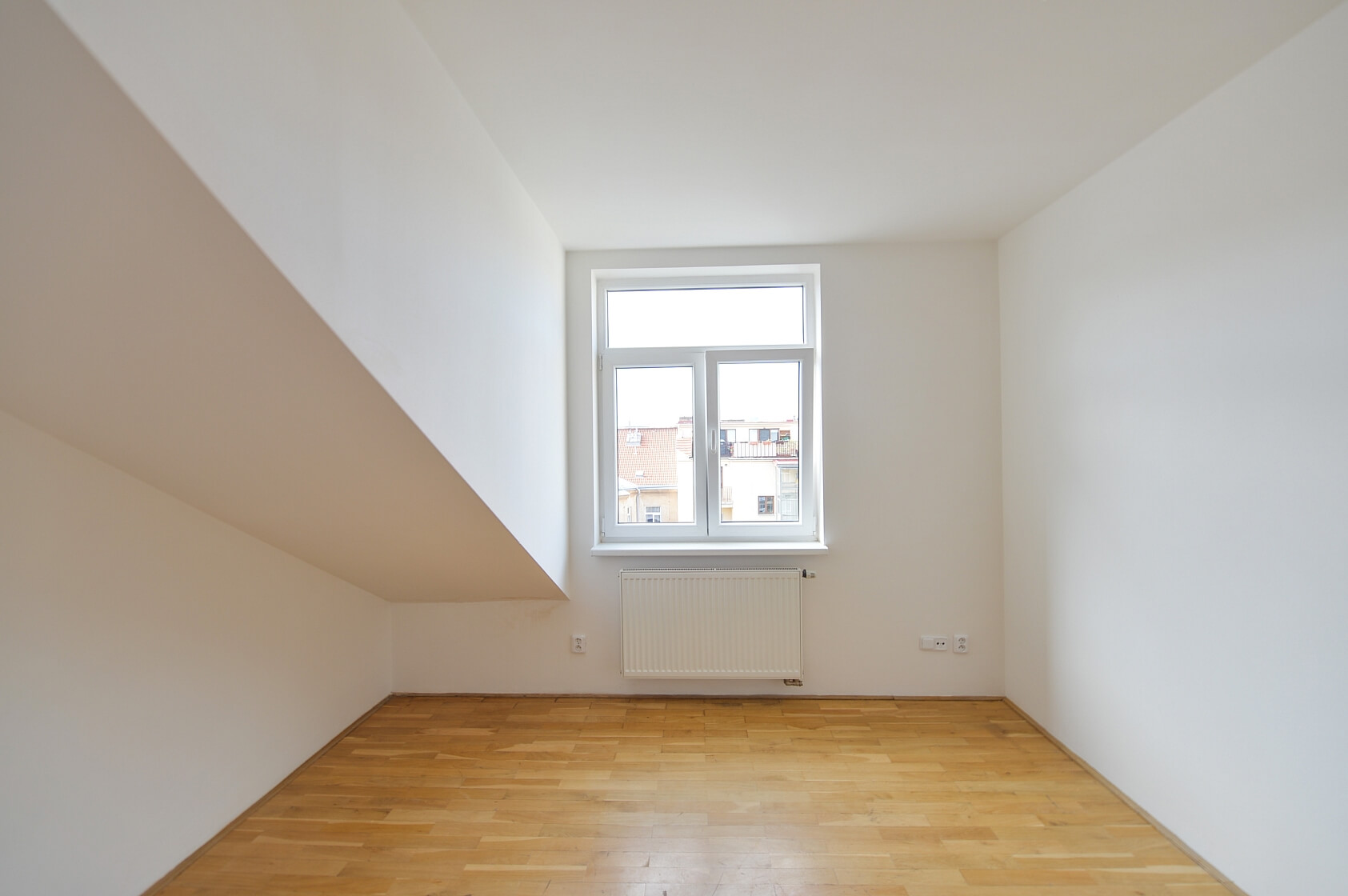 Moskevská, Vršovice - Prague 10 | Rent, Apartment One-bedroom (2+kk), 47 m²