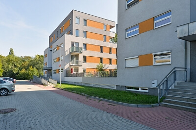 Ungarova, Malešice - Praha 10 | Pronájem, Byt 1+kk, 40 m²