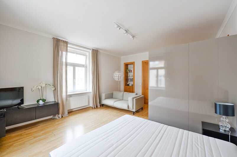 Malá Štěpánská, Nové Město - Praha 2 | Pronájem, Byt 2+1, 84 m²